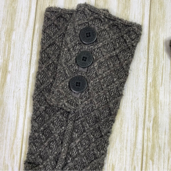UGG Gray Classic Cardy Sweater Boots Booties - Picture 7 of 12